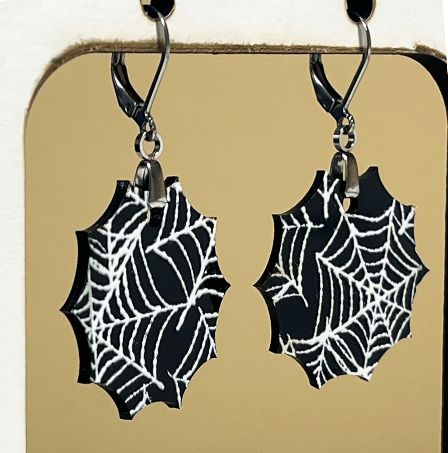 Spider Web Topper Ready to Snap with FREE Earrings